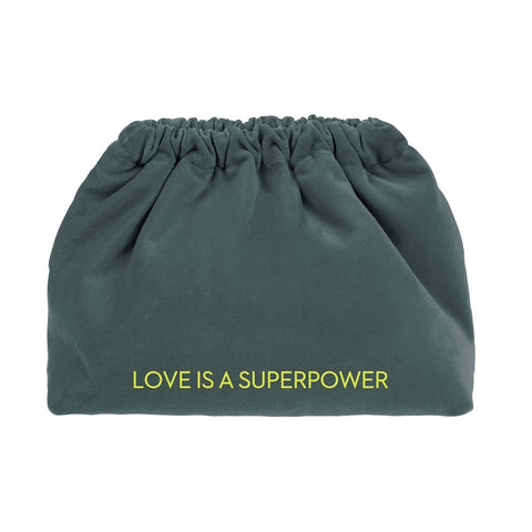 Sorbet Island - Clutch - Samt  LOVE IS A SUPERPOWER